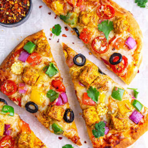 TANDOORI PANEER PIZZA