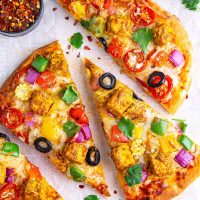 TANDOORI PANEER PIZZA